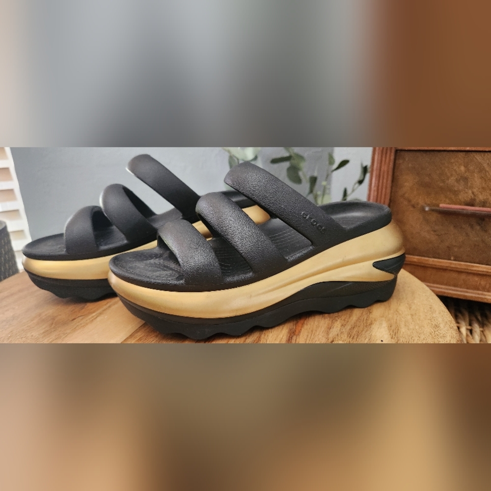 CROCS Black and Tan Chunky Sandals
